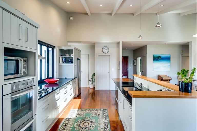 Photo of property in 110 Black Barn Road, Havelock North, 4294