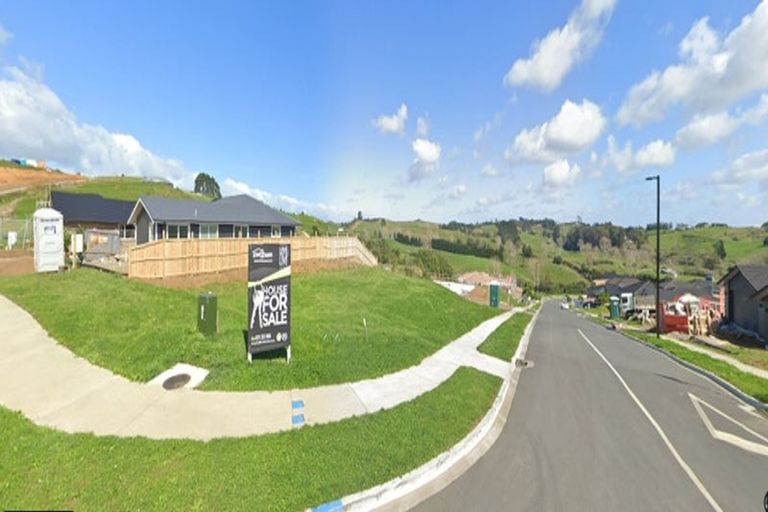 Photo of property in 69 Leathem Crescent, Pokeno, 2402