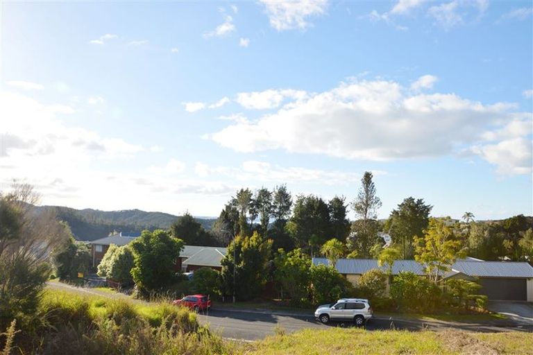 Photo of property in 15 Hihitahi Rise, Paihia, 0200