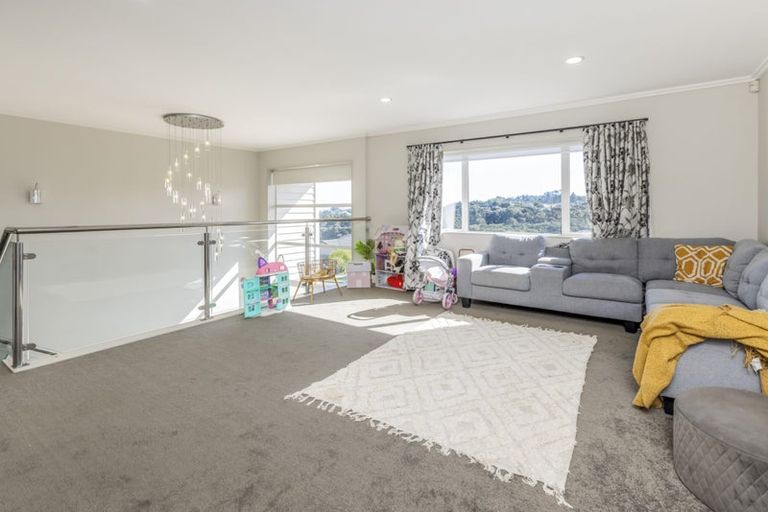 Photo of property in 11 Henriette Place, The Gardens, Auckland, 2105