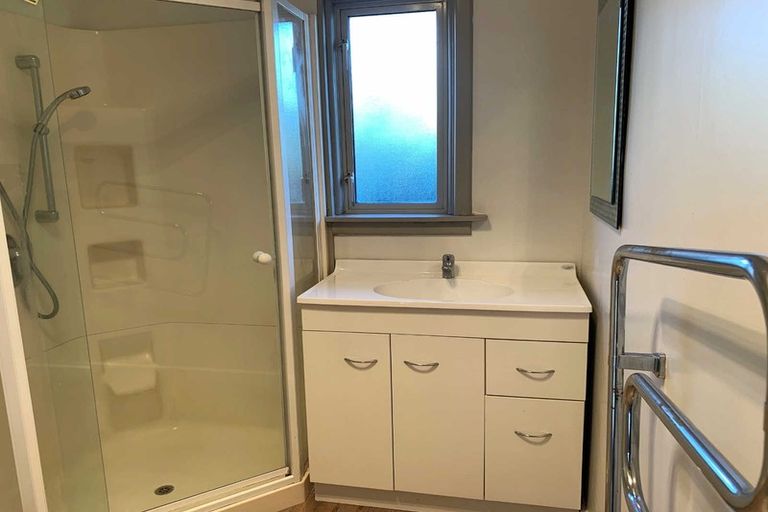 Photo of property in 464 Linwood Avenue, Woolston, Christchurch, 8062