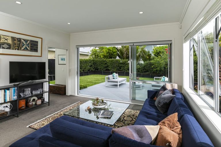 Photo of property in 19 Harakeke Road, Hobsonville, Auckland, 0616