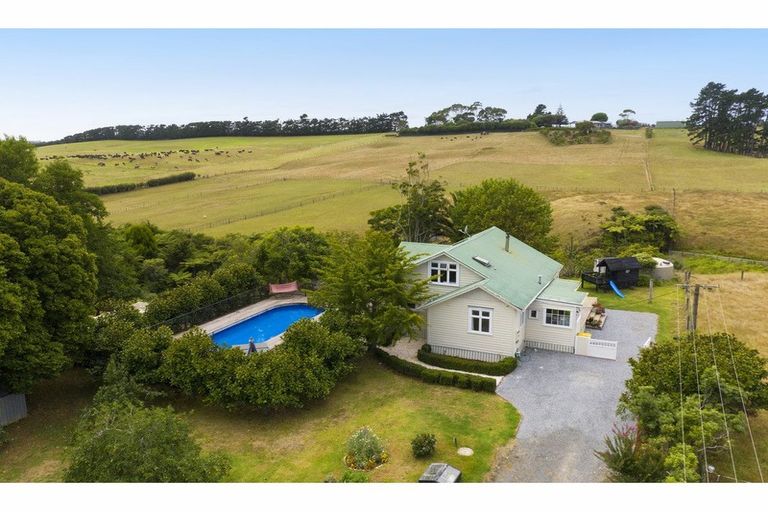 Photo of property in 122 Reid Road, Glenbrook, Waiuku, 2681