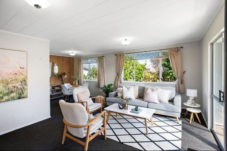 Photo of property in 28a Cypress Grove, Paraparaumu, 5032