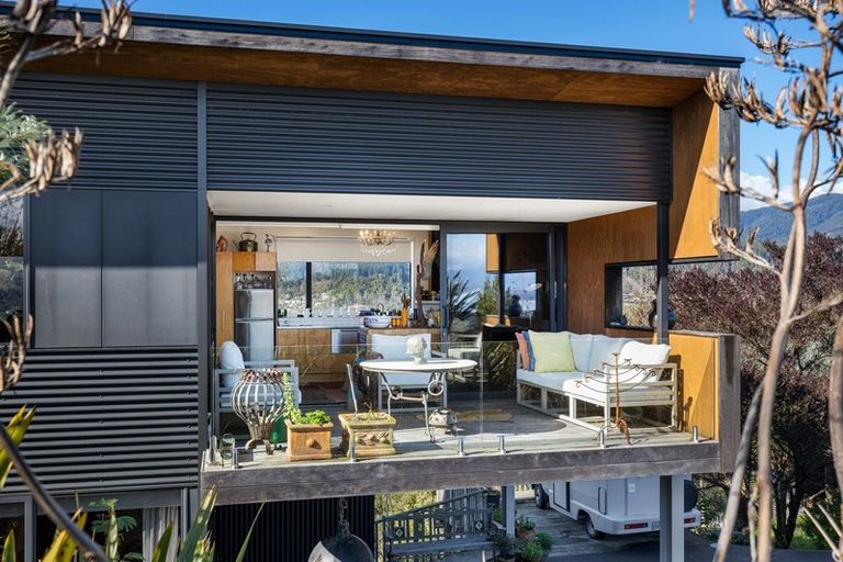 Photo of property in 163 Princes Drive, Britannia Heights, Nelson, 7010