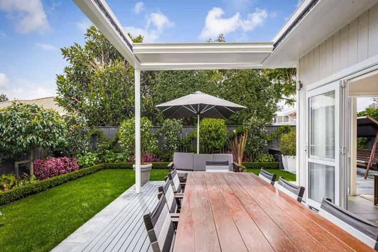 Photo of property in 20 Kensington Drive, Orewa, 0931