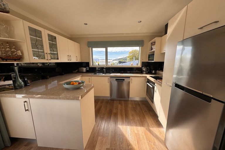 Photo of property in 255 Waikawa Road, Waikawa, Picton, 7220