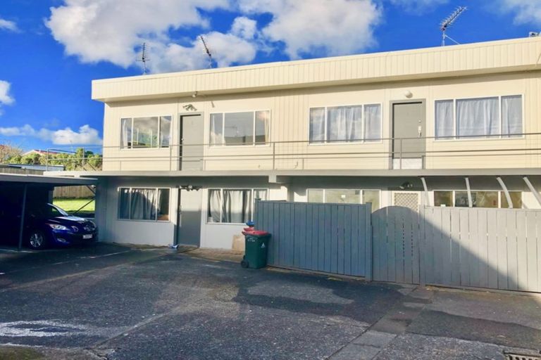Photo of property in 5/10a Arabi Street, Sandringham, Auckland, 1041