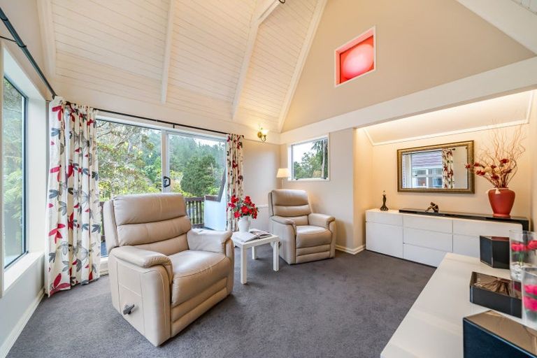 Photo of property in 458 Stokes Valley Road, Stokes Valley, Lower Hutt, 5019