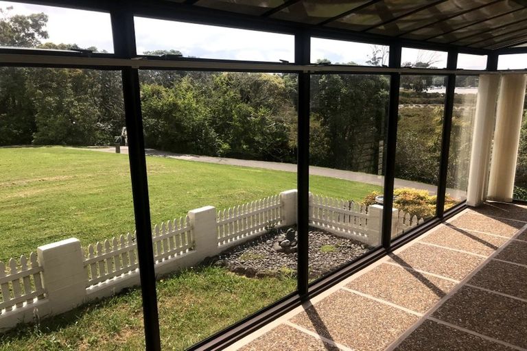 Photo of property in 2/10 Kentigern Close, Pakuranga, Auckland, 2010