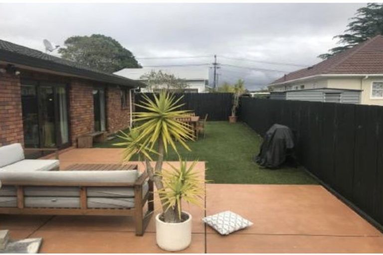 Photo of property in 61a Moa Road, Point Chevalier, Auckland, 1022