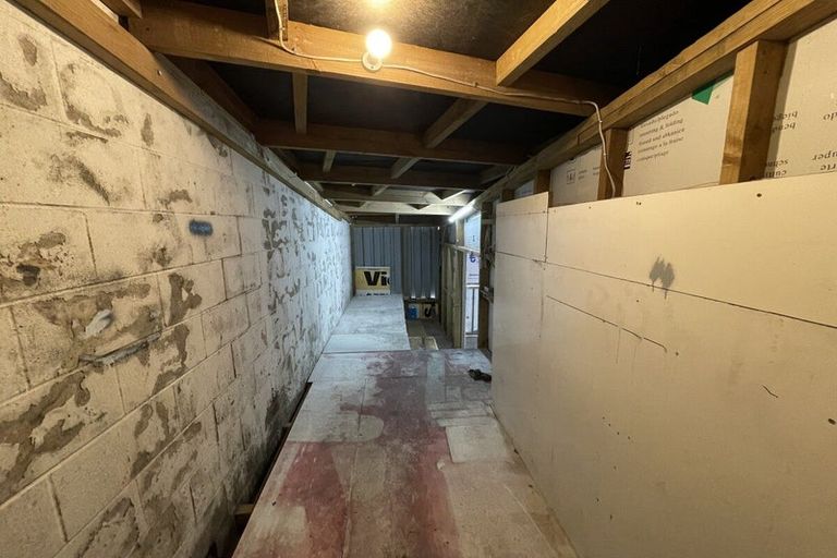 Photo of property in 1/17 View Road, Glenfield, Auckland, 0627