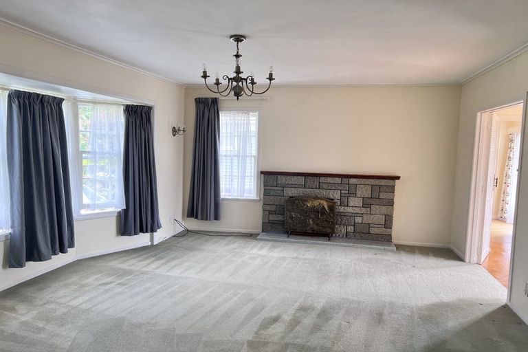 Photo of property in 54 Redlands Grove, Swanson, Auckland, 0612