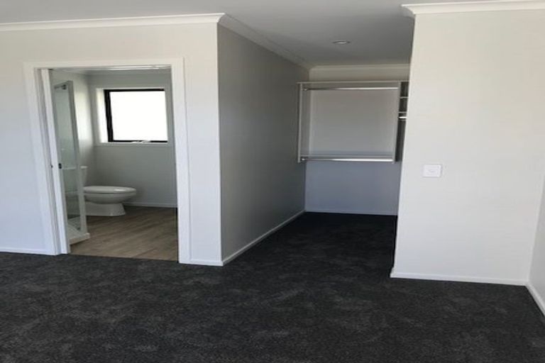 Photo of property in 11 George Fyfe Way, Wakefield, 7025