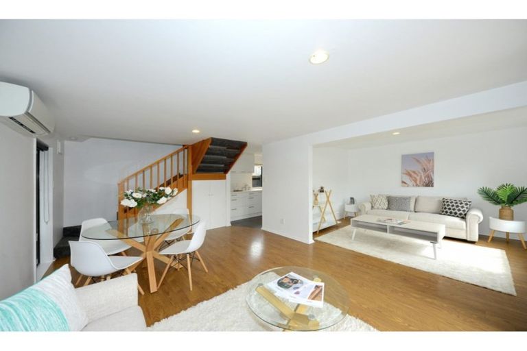 Photo of property in 2/188 Springfield Road, St Albans, Christchurch, 8014