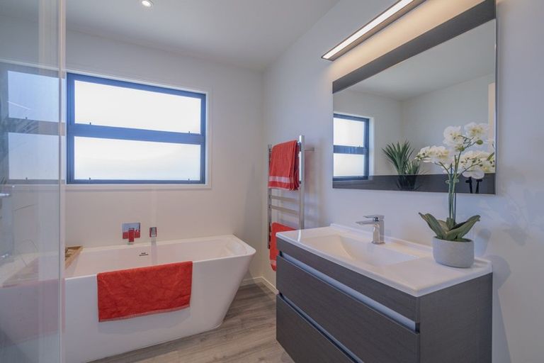 Photo of property in 51 Longreach Drive, Cooks Beach, Whitianga, 3591