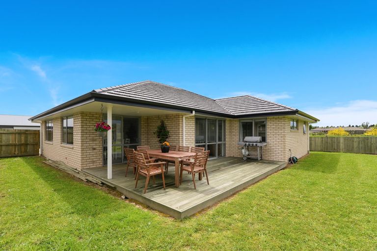 Photo of property in 14 Twain Crescent, Owhata, Rotorua, 3010