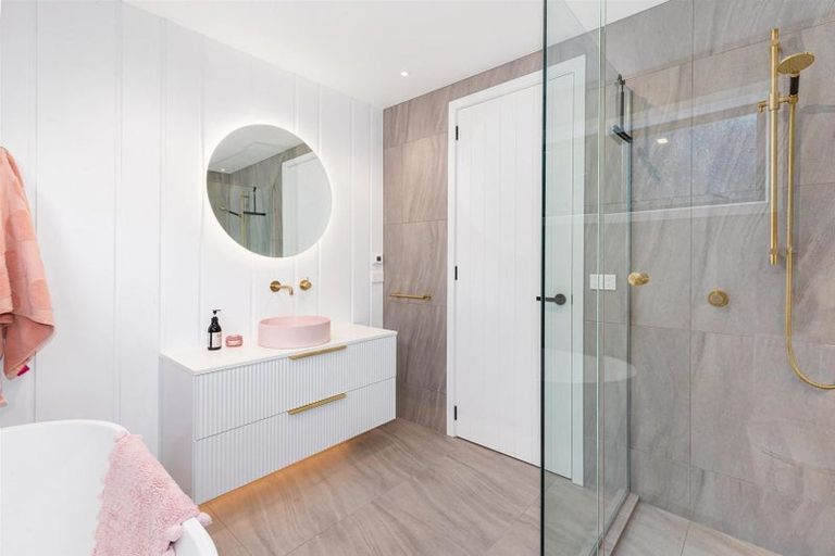 Photo of property in 65 Exploration Way, Whitby, Porirua, 5024