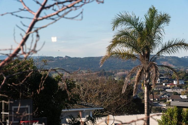 Photo of property in 105 Litten Road, Cockle Bay, Auckland, 2014