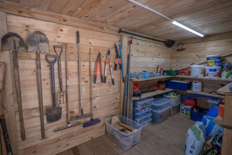 Photo of property in 32 Cable Bay Block Road, Cable Bay, 0420