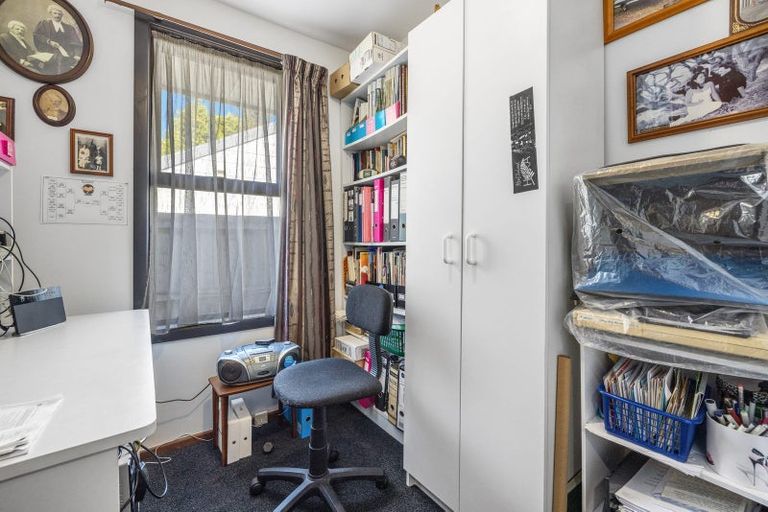 Photo of property in 15 Resolution Place, Bryndwr, Christchurch, 8053