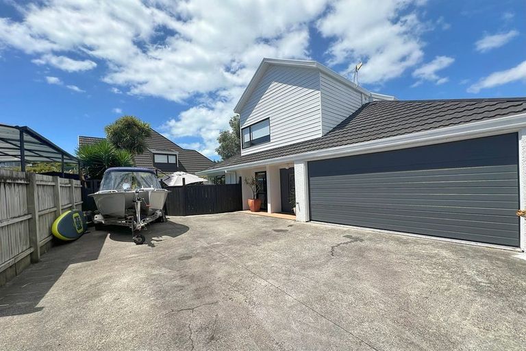 Photo of property in 2/24 Hattaway Avenue, Bucklands Beach, Auckland, 2012