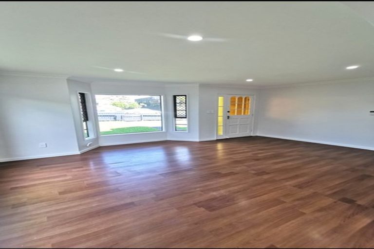 Photo of property in 1/7 Hororata Road, Hauraki, Auckland, 0622