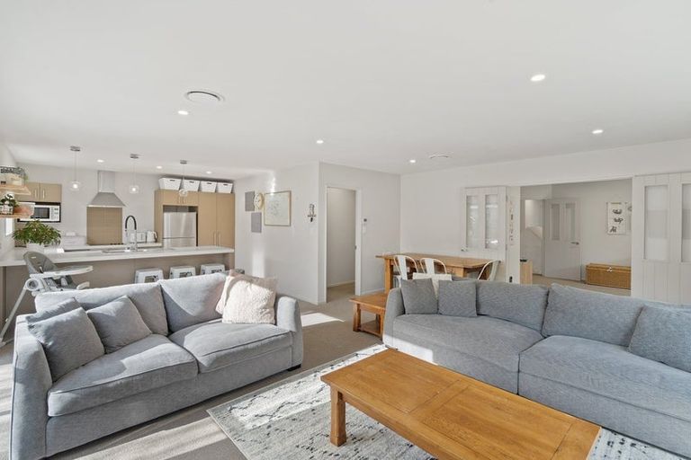 Photo of property in 11 Taggart Place, Sockburn, Christchurch, 8042