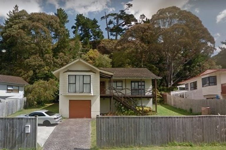 Photo of property in 50 Glennandrew Drive, Half Moon Bay, Auckland, 2012