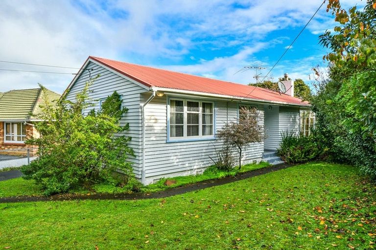 Photo of property in 18 Tui Crescent, Manurewa, Auckland, 2102