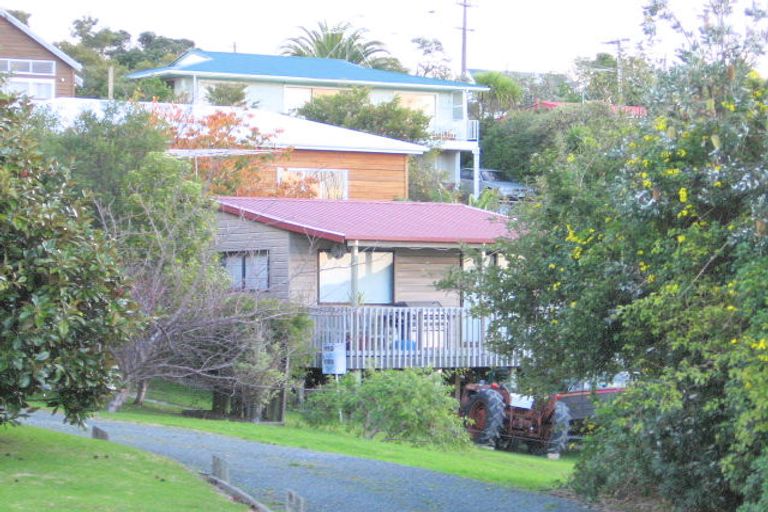 Photo of property in 5 Inca Place, Snells Beach, 0920