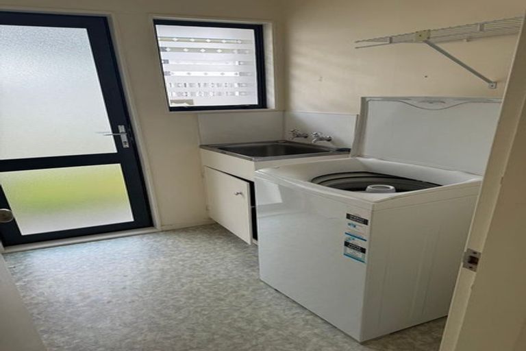 Photo of property in 104 Cortina Avenue, Johnsonville, Wellington, 6037