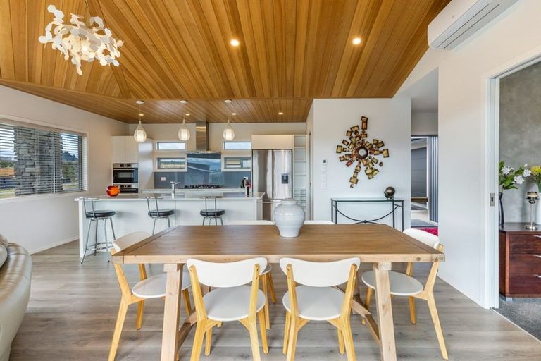 Photo of property in 2 Uku Way, Wharewaka, Taupo, 3330