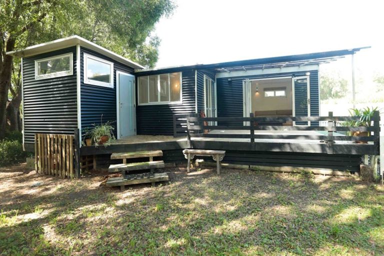 Photo of property in 27 Robinson Road, Coatesville, Albany, 0793