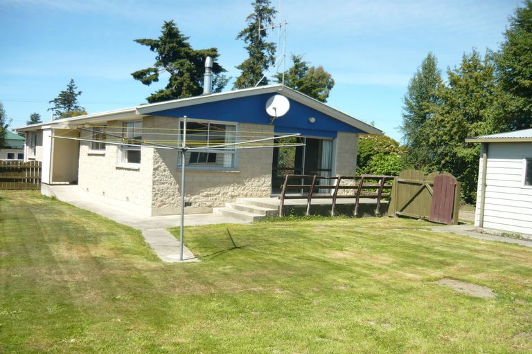 Photo of property in 24 Paul Street, Waimate, 7924