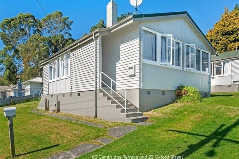 Photo of property in 63 Cambridge Terrace, Kaiti, Gisborne, 4010