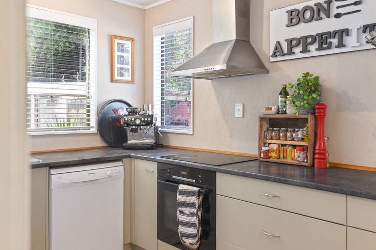 Photo of property in 468 Pukehangi Road, Pomare, Rotorua, 3015