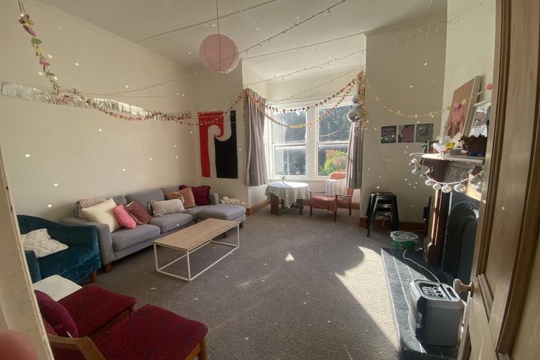 Photo of property in 171 Glenmore Street, Kelburn, Wellington, 6012