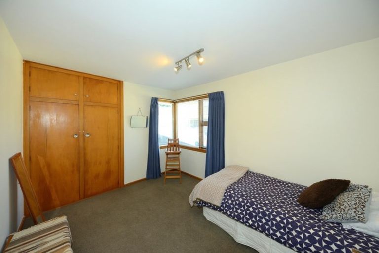 Photo of property in 334 Memorial Avenue, Burnside, Christchurch, 8053