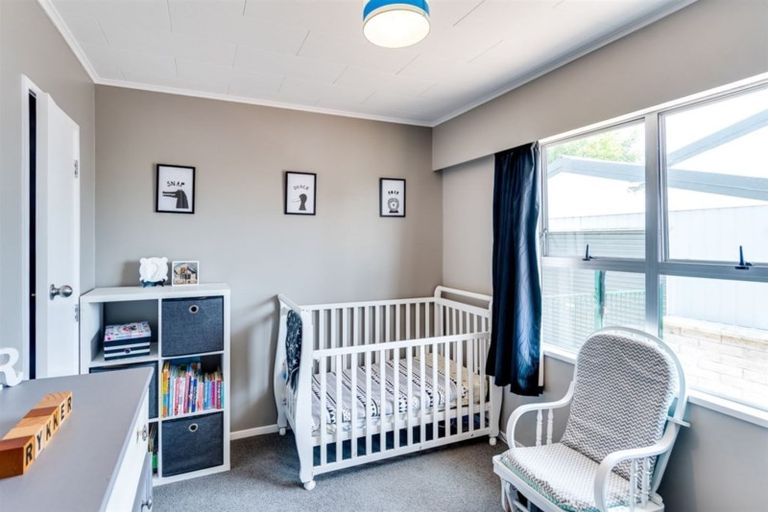 Photo of property in 6 Robinson Crescent, Tamatea, Napier, 4112