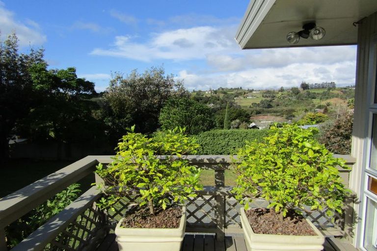 Photo of property in 2 Marsden Place, Kerikeri, 0230