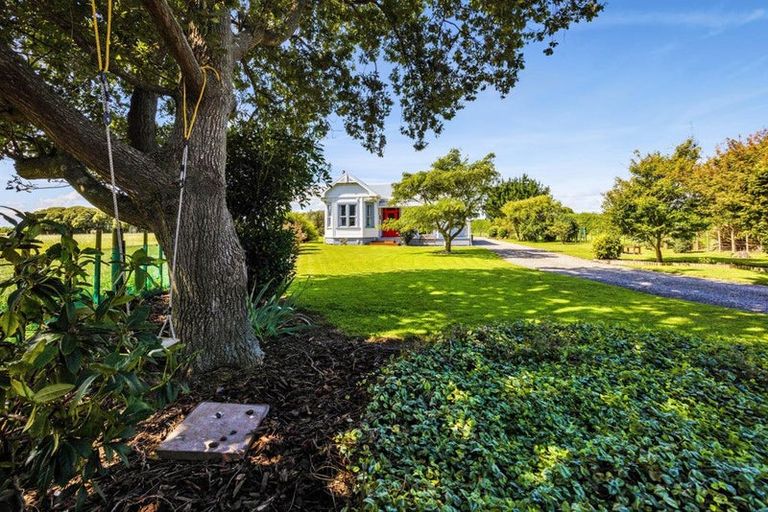 Photo of property in 16 Weld Street, Normanby, Hawera, 4614