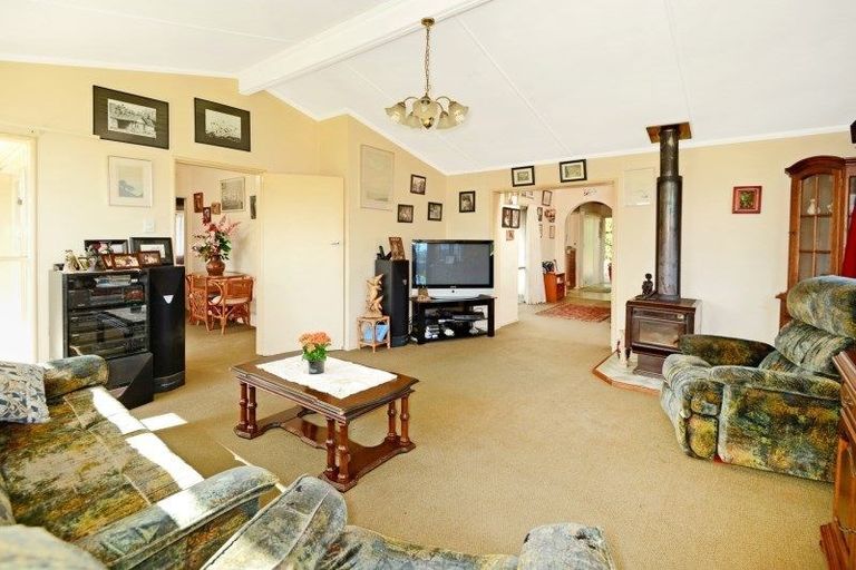 Photo of property in 32 Sunnyhaven Avenue, Beach Haven, Auckland, 0626