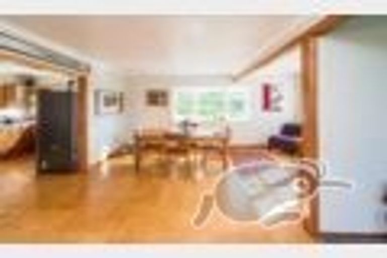 Photo of property in 37 Karewa Street, Castlecliff, Whanganui, 4501