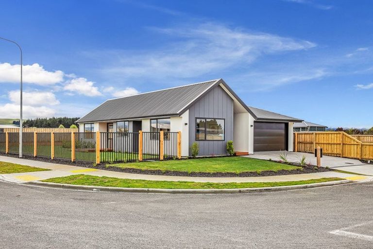 Photo of property in 1 Greig Crescent, Amberley, 7481