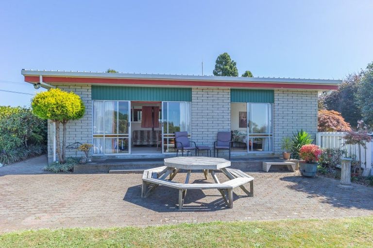 Photo of property in 177 Mcleavey Road, Ohau, Levin, 5570