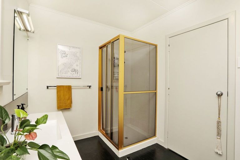 Photo of property in 22 Cruickshank Crescent, Rosedale, Invercargill, 9810