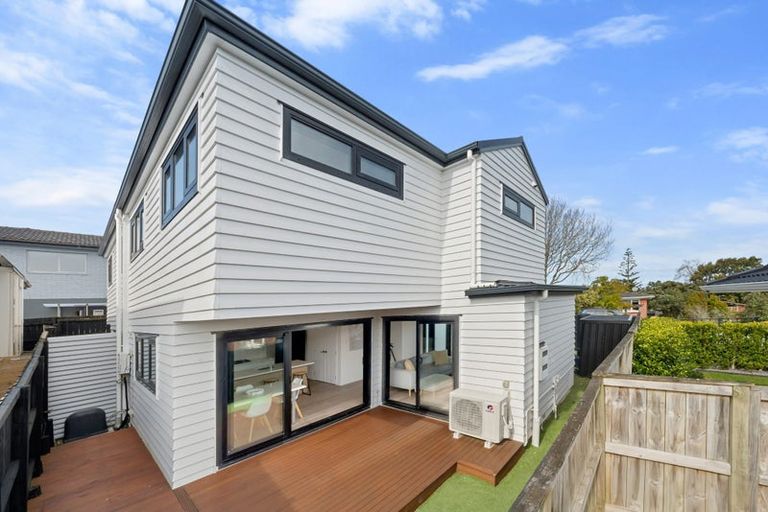 Photo of property in 148a Hutchinsons Road, Bucklands Beach, Auckland, 2014