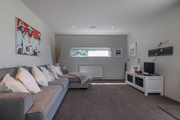 Photo of property in 15 Faulks Terrace, Wanaka, 9305