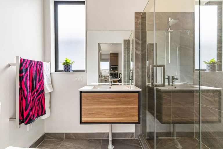 Photo of property in 148a Moire Road, West Harbour, Auckland, 0618